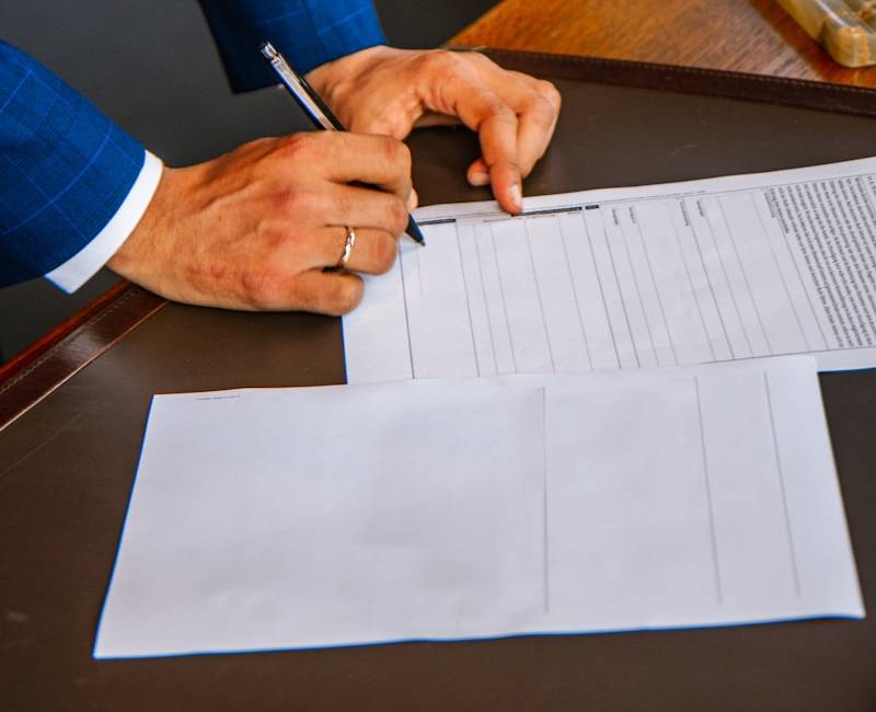 Why This Life Insurance Policy Often Gets a Bad Rap… and How The Wealthy Use It Differently