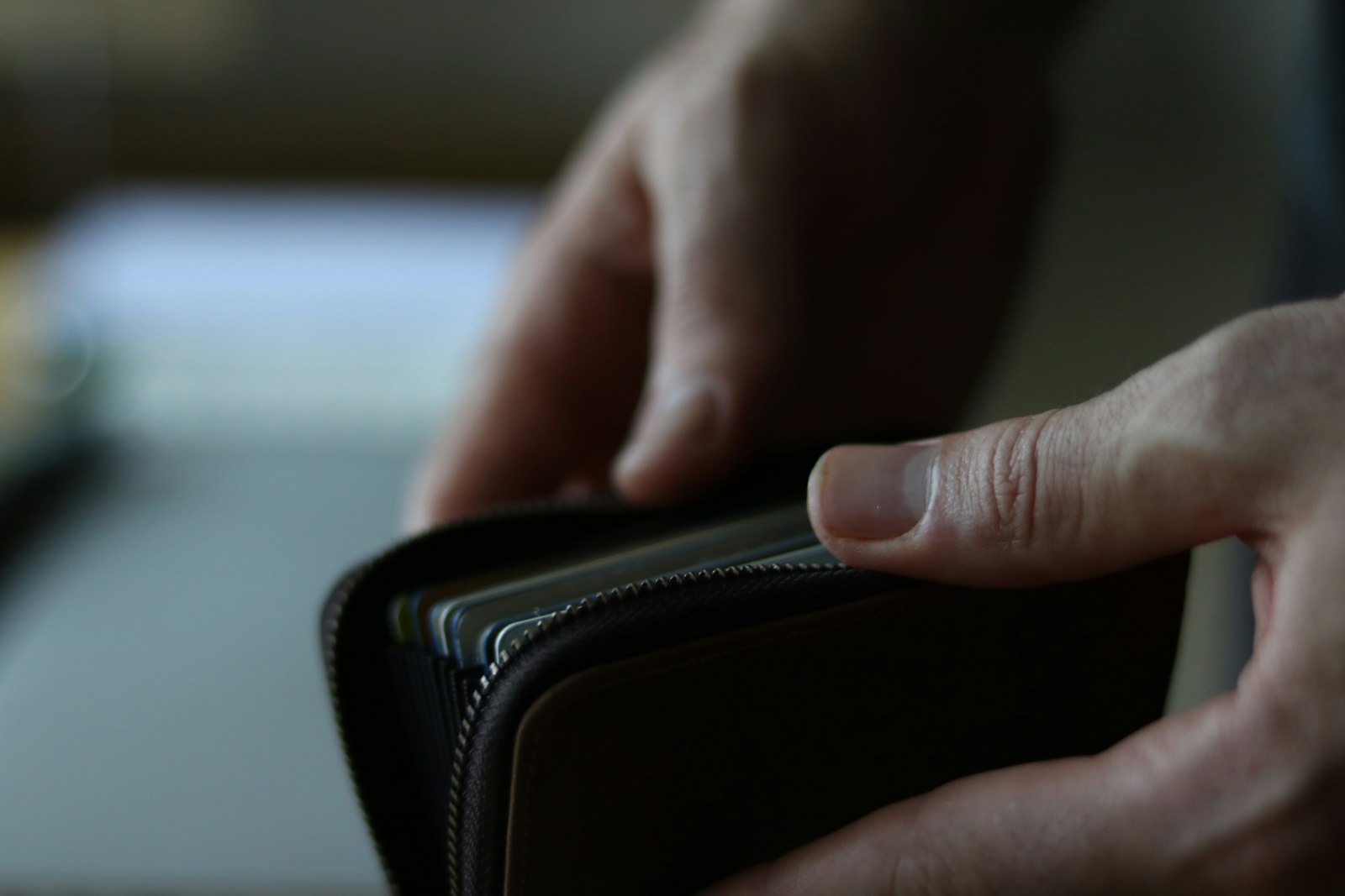Consumer Spending Supports Fed's Rate Hold Strategy