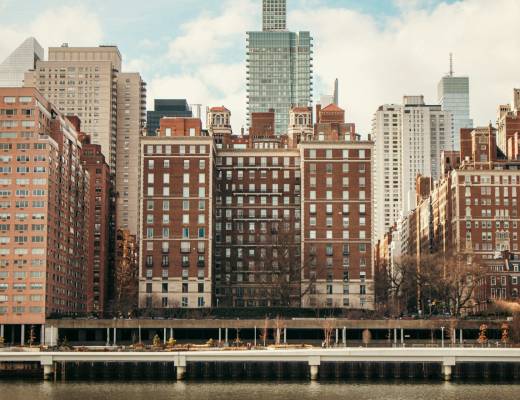 High-End New York Real Estate Market Slows Amid Policy Uncertainty