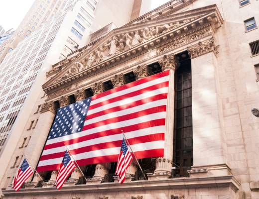 Powell Faces Challenging 2025 as Fed Navigates Economic Pressures