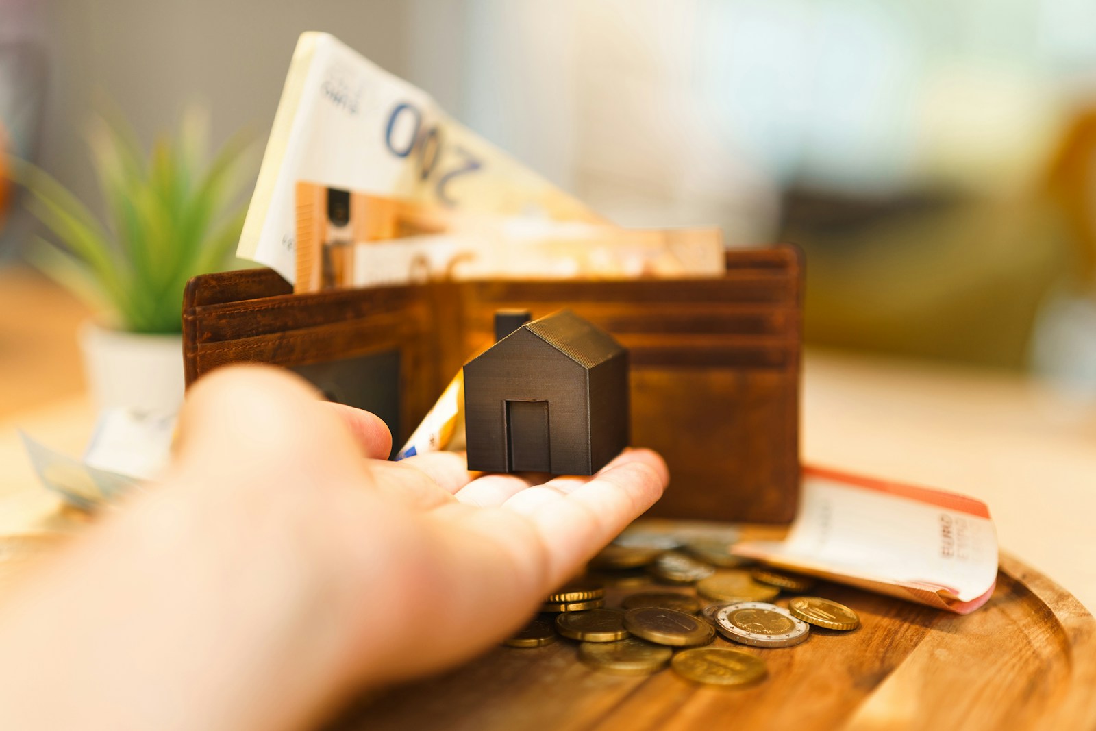 Mortgage Refinance Rates Shift in Tuesday's Market Report