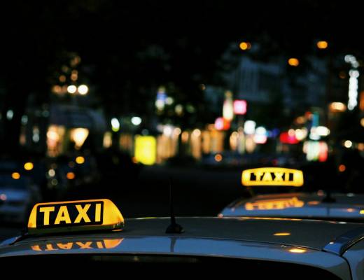 Waymo Accelerates Past Rivals in Autonomous Taxi Market