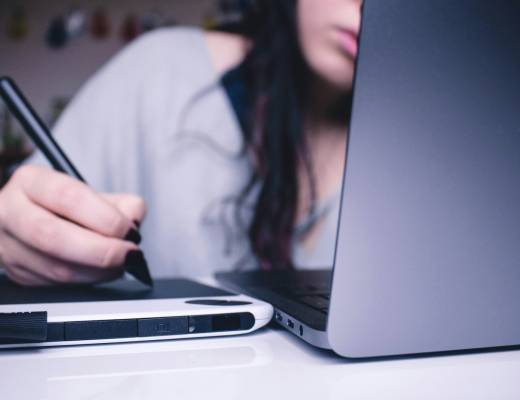 Student Loan Debt Surge Alarms Analysts